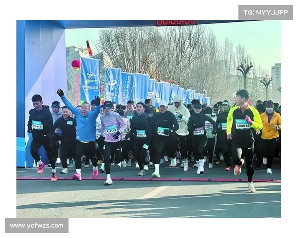 2025九江马拉松开跑 两万名跑者竞逐庐山脚下激情赛道 2025九江马拉松开跑 两万名跑者竞逐庐山脚下激情赛道